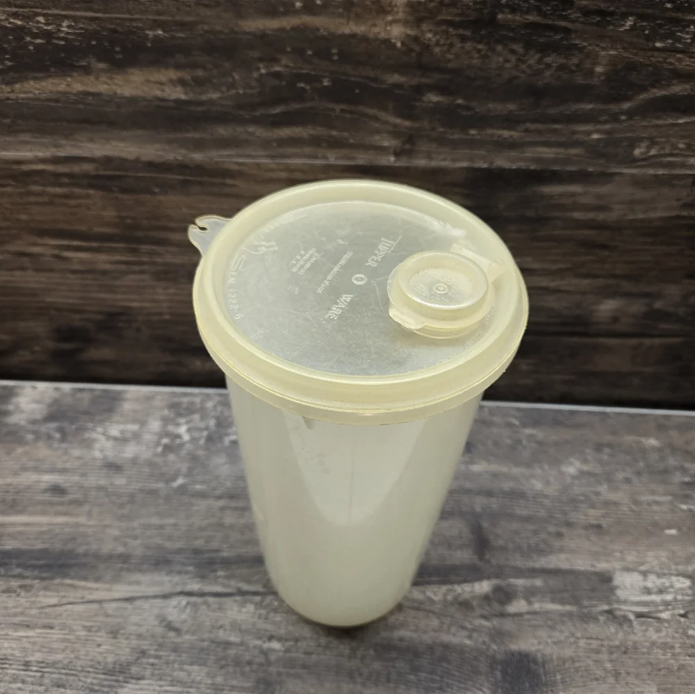 Vintage Tupperware 261-14 With Lid 563-19 Juice Container Drink Carrier Storage‎
